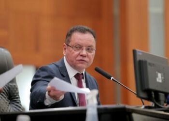 Após consulta no STF, Botelho não disputará presidência da AL em 2023