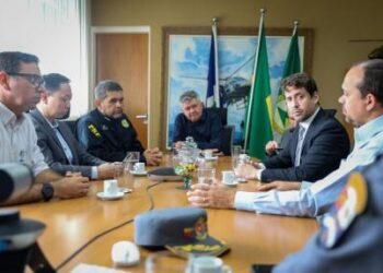 ‘Desocupação será feita, se necessário usando força’, diz secretário sobre bloqueio de rodovias