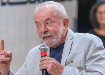 Correção do Imposto de Renda vira impasse entre Lula e Centrão