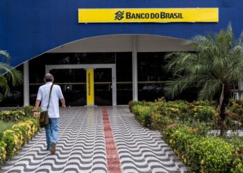 Governo de MT paga 13º salário dos servidores estaduais nesta segunda-feira (19)