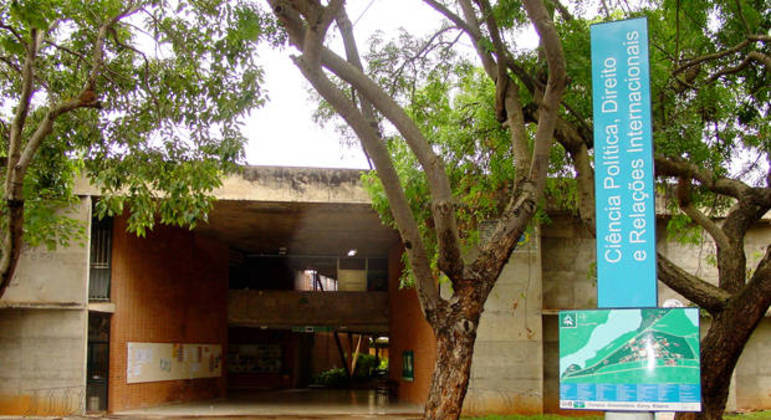 Governo bloqueia novamente verba das universidades federais, liberada horas antes