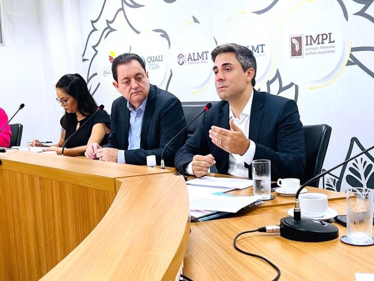 Educação: Reunião presidida por Resende faz prestação de contas de ações