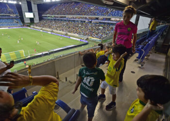 Inscrições abertas para sorteio de autistas que assistirão próximo jogo do Cuiabá na Arena Pantanal