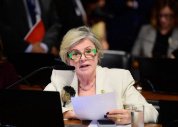 Buzetti critica aumento de deputados: "Esse absurdo não passará no Senado"