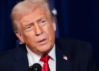 Trump diz que Venezuela usará receita do petróleo para comprar produtos dos EUA