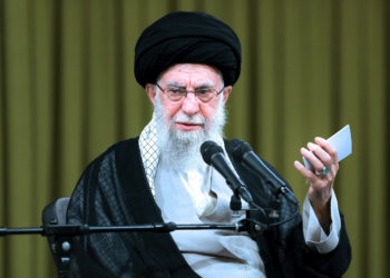 Líder supremo do Irã, Ali Khamenei, assume pela 1ª vez que houve mortes nas manifestações pelo país