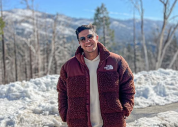 Brasileiro detido pelo ICE durante entrevista de visto é transferido e família relata não conseguir contato