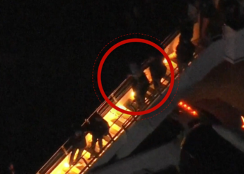 Vídeo mostra chegada de Maduro aos EUA após captura na Venezuela