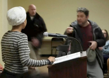 Homem que atacou deputada nos EUA já roubou carro, foi preso por dirigir alcoolizado e fez posts pró-Trump nas redes sociais