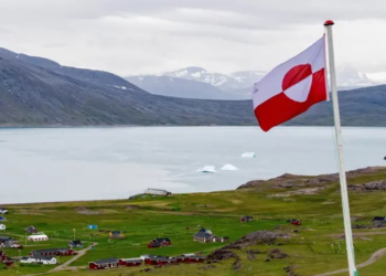 Trump discute opções para adquirir a Groenlândia e não descarta uso das Forças Armadas
