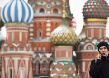 Por que a Rússia tentou 'bloquear completamente' WhatsApp no país