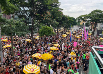 Carnaval em São Paulo começa com calor de 30°C e chuva isolada; veja previsão do tempo