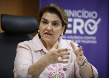 Currículo escolar terá conteúdo de violência contra as mulheres, diz ministra