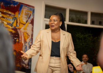 Governo petista da Bahia triplica patrocínio a bloco de ministra da Cultura