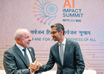 Em discurso na cúpula sobre o impacto da IA, Lula destaca a dualidade da tecnologia e defende a regulamentação das big techs