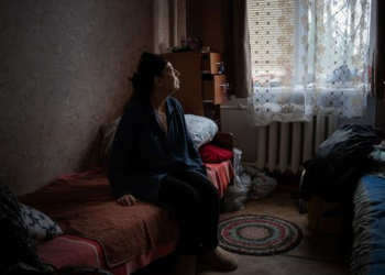 Mulheres ucranianas chegam ao limite após quatro anos de guerra