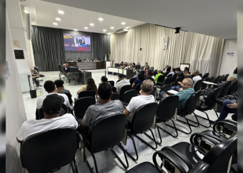 Câmara de Apucarana aprova reajuste de servidores e PSS em extraordinárias