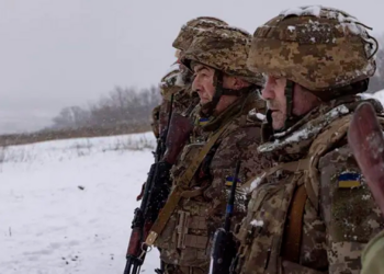 Como a Ucrânia resiste e não vê derrota próxima, 4 anos após invasão russa