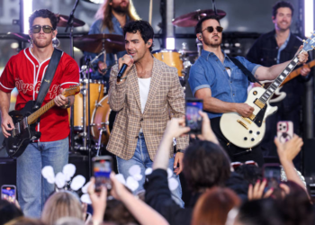 Jonas Brothers anunciam show em São Paulo em maio