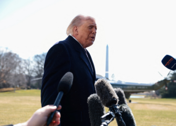 Trump diz que 'se dá muito bem' com Lula e que adoraria se encontrar com presidente do Brasil em Washington