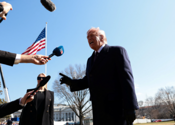 Trump diz que EUA estudam 'tomada de controle amigável' de Cuba