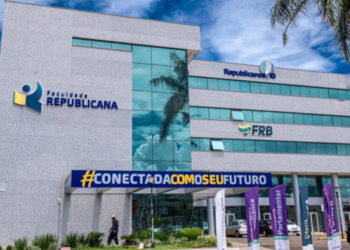 Conheça a faculdade criada por um partido político – e financiada pelo TSE