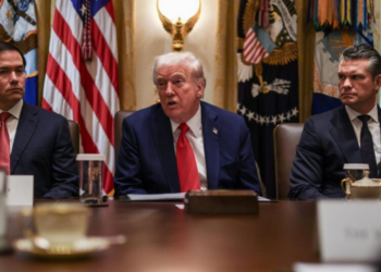 Quem controla o fogo? A IA virou arma militar — e a liberdade está sob ataque