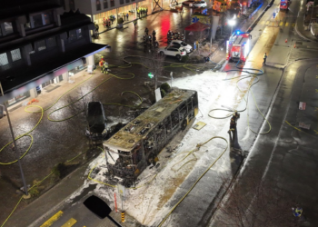 Incêndio em ônibus na Suíça deixa 6 mortos e 3 feridos