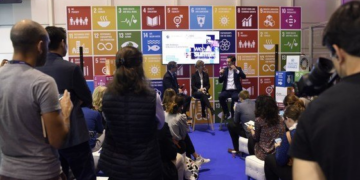 Portugal quer mais igualdade salarial para mulheres que atuam em áreas da ciência