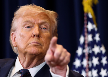 Trump diz que EUA sabem onde estão 'células adormecidas' do Irã