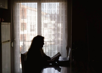 Em meio à guerra, igrejas domésticas fortalecem a fé dos cristãos no Irã