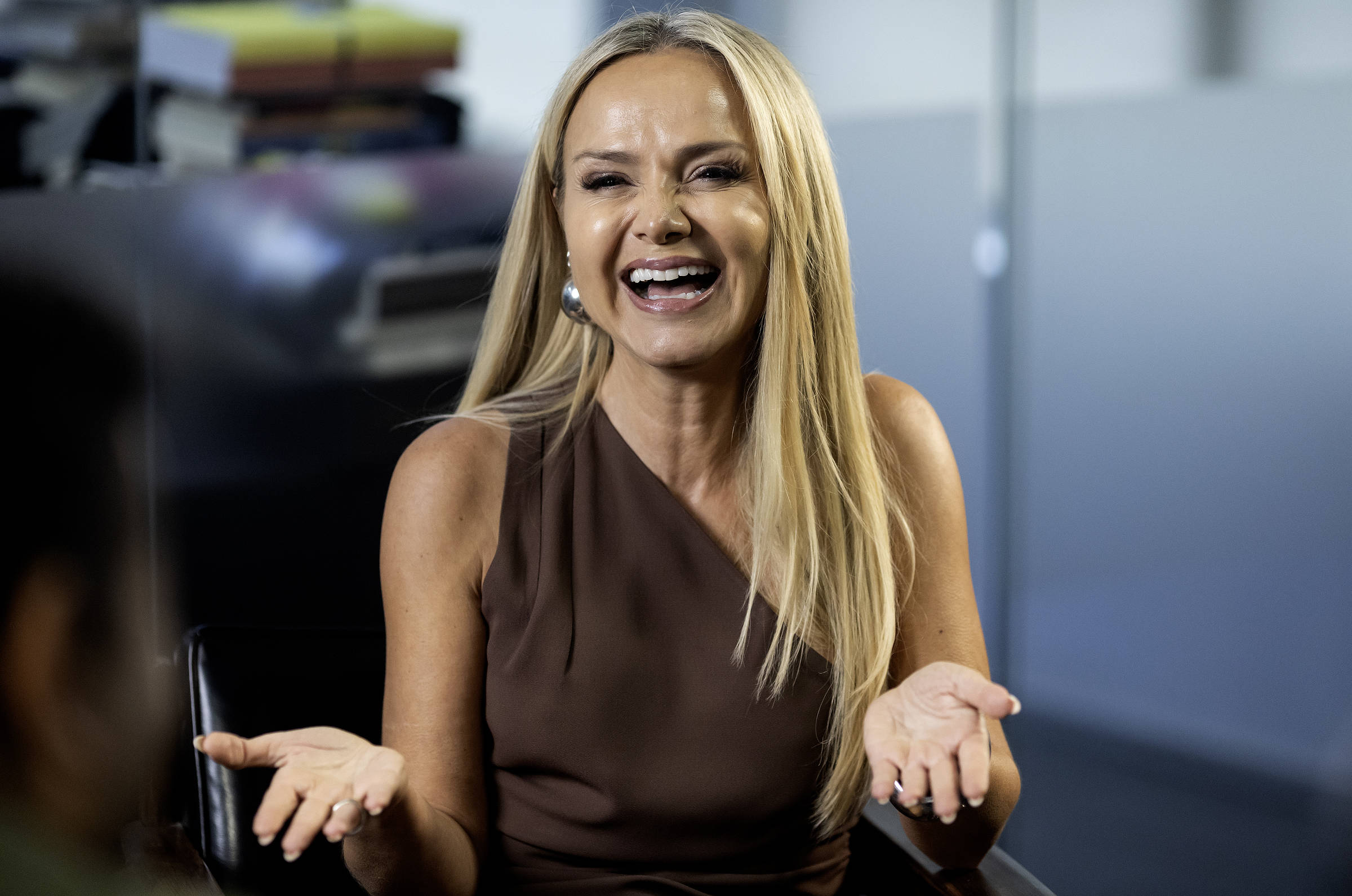 Eliana mantém 'escrita' e estreia novo programa com boa audiência na Globo