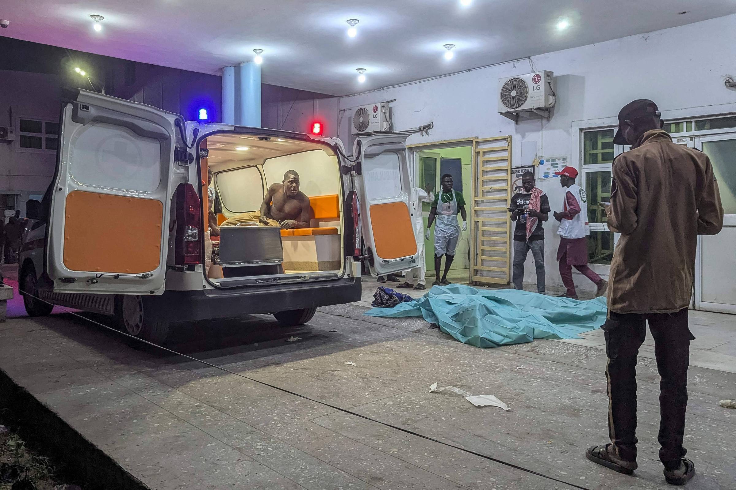 Ataque deixa 23 mortos e mais de 100 feridos na Nigéria