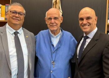 Padre Julio Lancellotti se reúne com Alexandre de Moraes, Flávio Dino e Cármen Lúcia