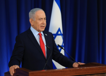 Israel diz que atacou um 'centro de comando' sírio e depósitos de armas após ataques contra drusos