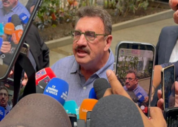 "Érika Hilton não é mulher, é trans; estão querendo que o errado seja certo faz tempo", diz apresentador