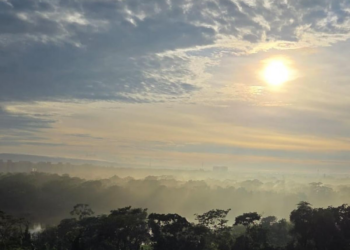 Cuiabá amanhece com neblina e segue sob alerta de chuvas intensas nesta quarta