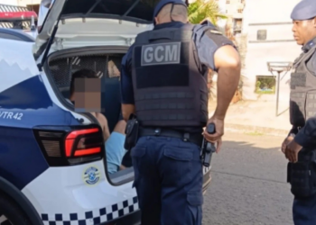 Padrasto é preso por surrar enteado de 13 anos que perdeu chave