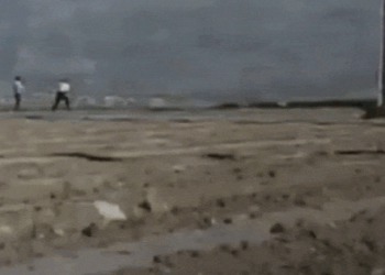 VÍDEO: Iranianos atiram contra helicópteros militares dos EUA durante busca a piloto desaparecido