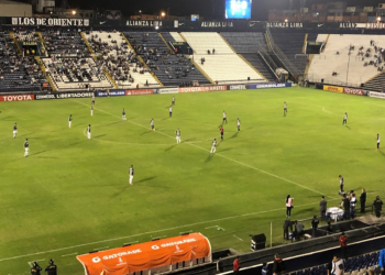 Festa de torcedores termina com 1 morto e 47 feridos no Peru; vídeo