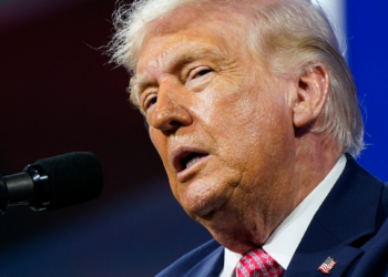 'Trump vs Barbara': Suprema Corte dos EUA julga caso que pode derrubar cidadania por 'direito de nascimento'; presidente fará aparição inédita