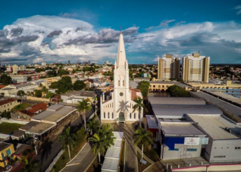 Cuiabanos terão dois feriados em dias úteis em abril; maio começa com feriadão