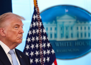 Petróleo ultrapassa US$ 110 em dia de ultimato de Trump para acordo sobre guerra no Irã