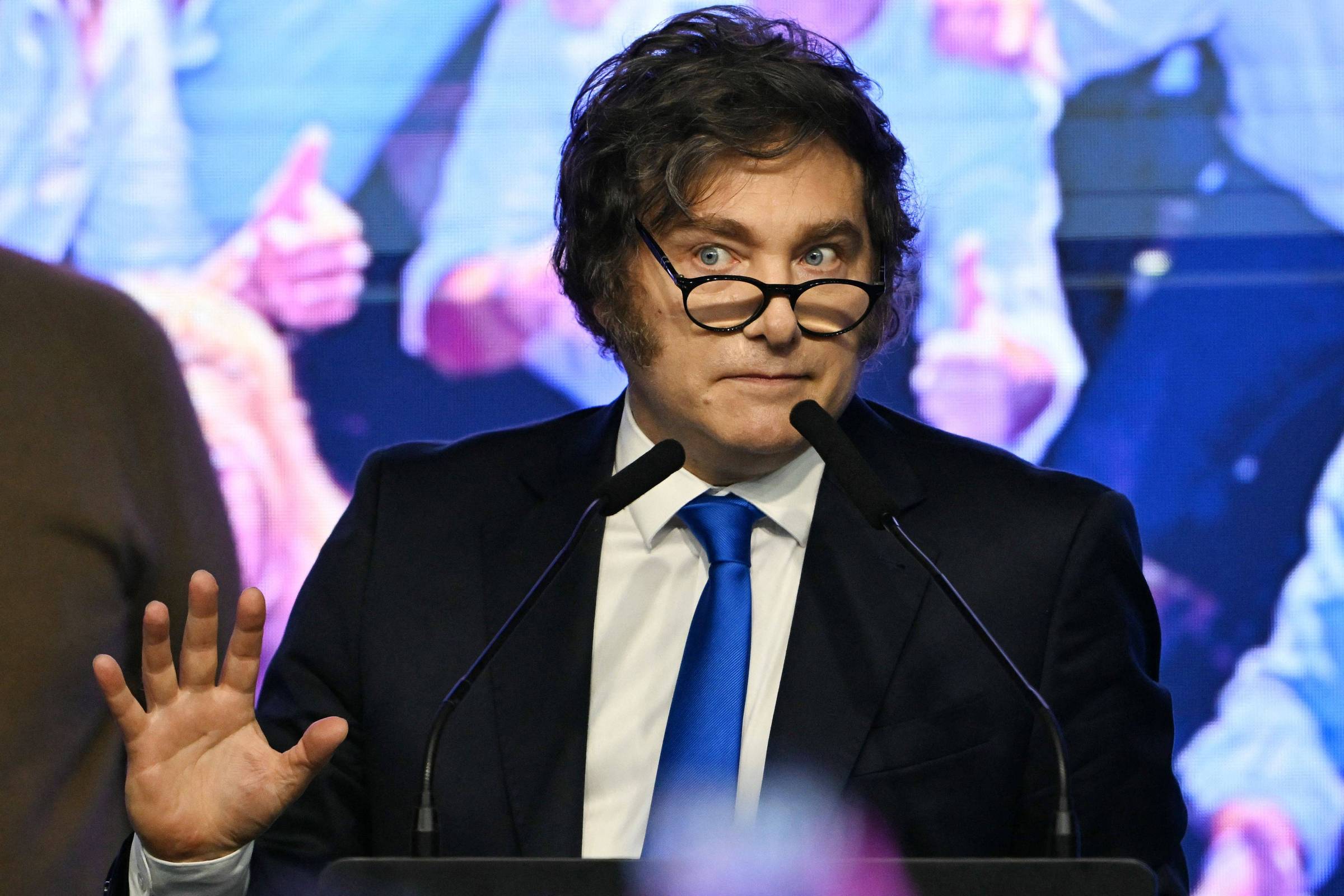 Novas revelações reacendem escândalo de criptomoeda envolvendo o presidente argentino Javier Milei