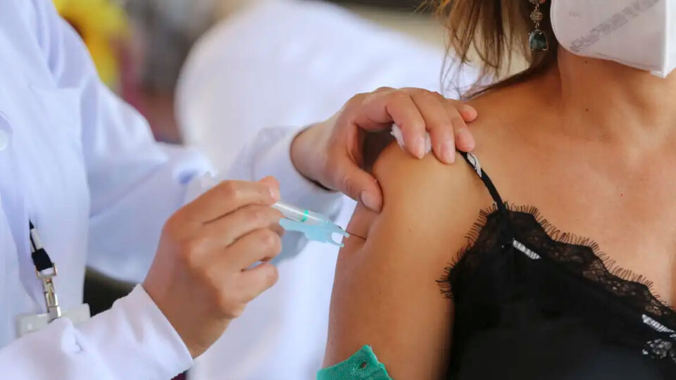 Qual é o saldo real das vacinas cinco anos após a pandemia de Covid-19?