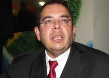 Justiça manda penhorar 30% do salário de ex-prefeito de Várzea Grande por dívida de R$ 5,6 milhões