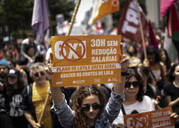 Oposição prepara ofensiva e quer convocar ministros para questionar fim da escala 6×1