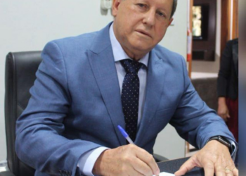 Justiça eleitoral inocenta prefeito e vice de São José do Rio Claro em processo por abuso de poder