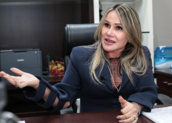 Juíza barra cobrança de R$ 13 milhões e absolve ex-secretários de Saúde da gestão Taques