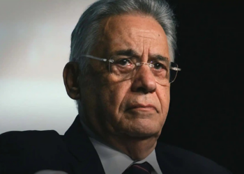 Filhos de Fernando Henrique Cardoso obtêm interdição judicial de ex-presidente